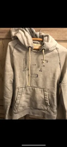 ABERCROMBIE & FITCH