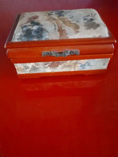 Porta joias antigo