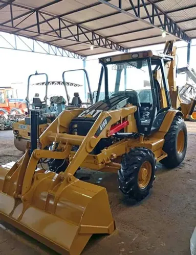 Retroescavadeira CAT 416D