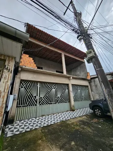 Casa ampla em Icoaraci na Trav. Souza Franco com 3Q s/ 1 suíte e vagas de garagem