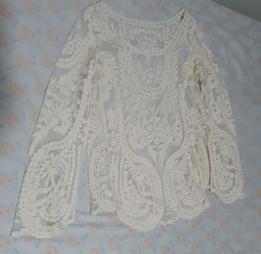 Blusa de renda branca
