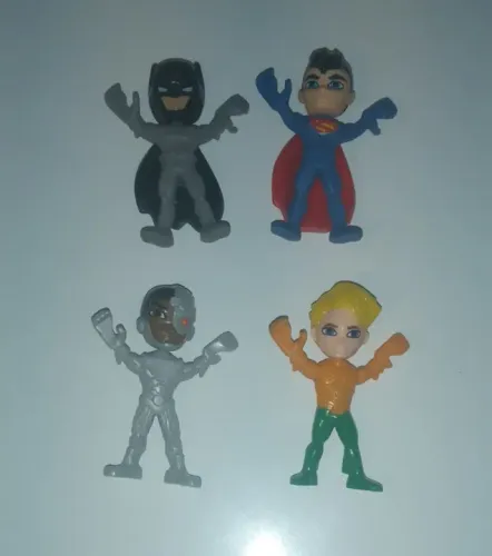 Liga da Justiça - Kinder Joy - Lote 4 Bonecos