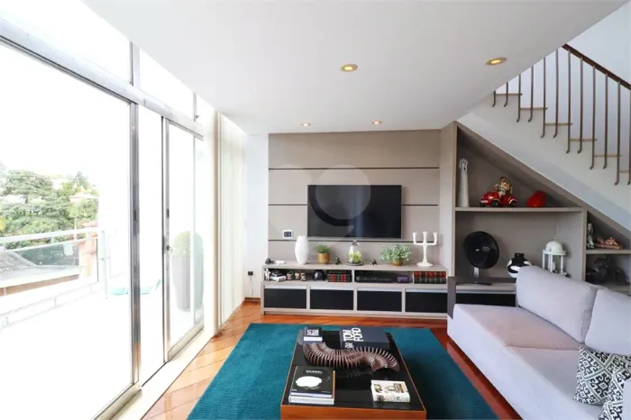 Casa com 4 quartos à venda em Pacaembu - SP