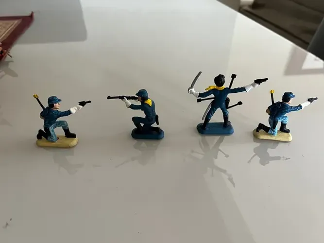 Forte apache Gulliver soldados