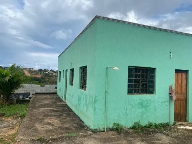 Casa em um lote de 400m² todo plano, com piscina infantil, Jaboticatubas.