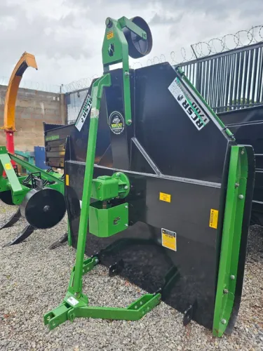 Roçadeira Efefante 1700 rd para trator