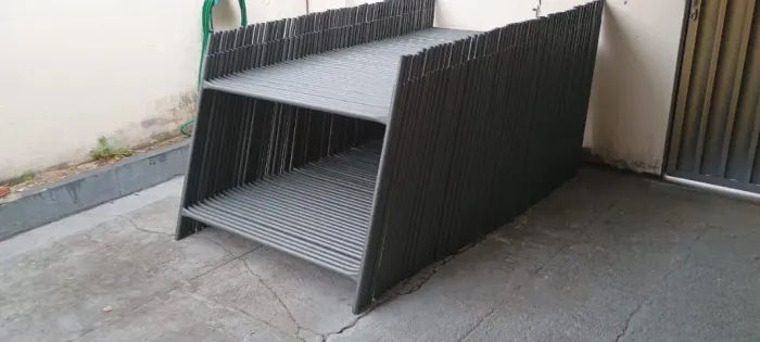 Aluguel de andaimes de 1 x 1,30 metros e acessórios rodízios plataformas sapata ajustável