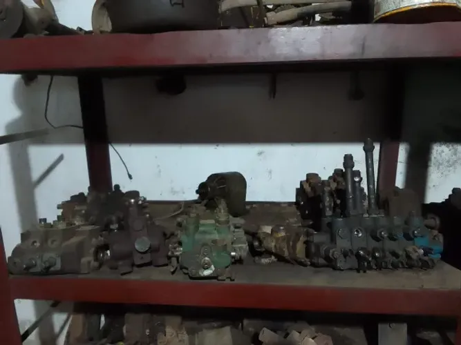 diversos comandos hidráulicos