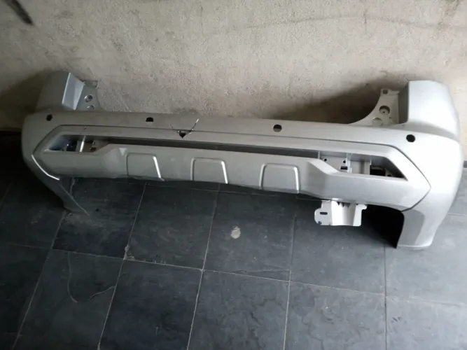 Parachoque Traseiro Mitsubishi Pajero Dakar 2024 (Detalhe)