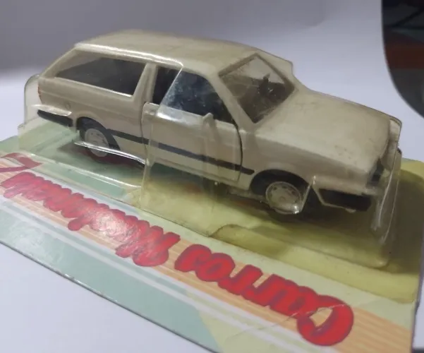 Miniatura Volkswagen Parati - coleção carros nacionais 2