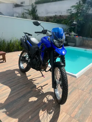 Vende-se XTZ LANDER 250 