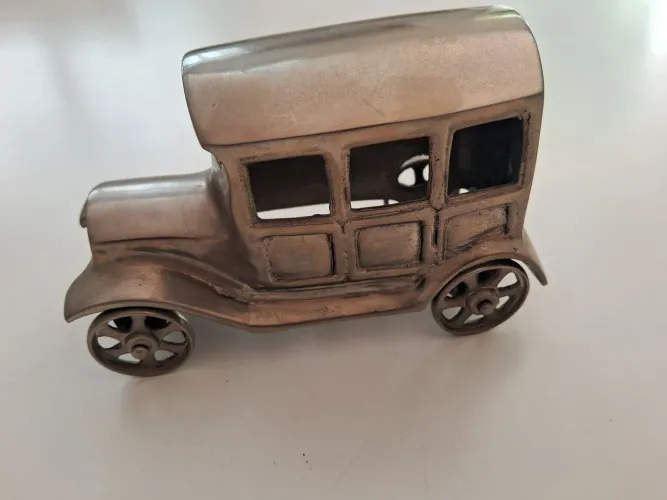 Miniatura vintage do Ford modelo T, JM137