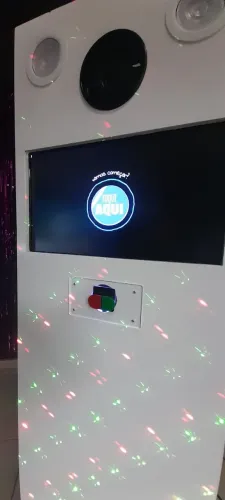 Totem fotográfico para locação, festas e eventos