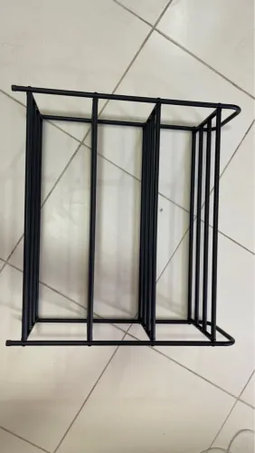 Sapateira de Metal Preto