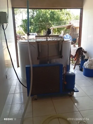 Tanque resfriador de 2000L, dupla camada mantêm gelado por mais tempo. Faça sua oferta...