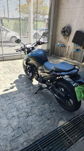 vende-se  fz25 ano 2024