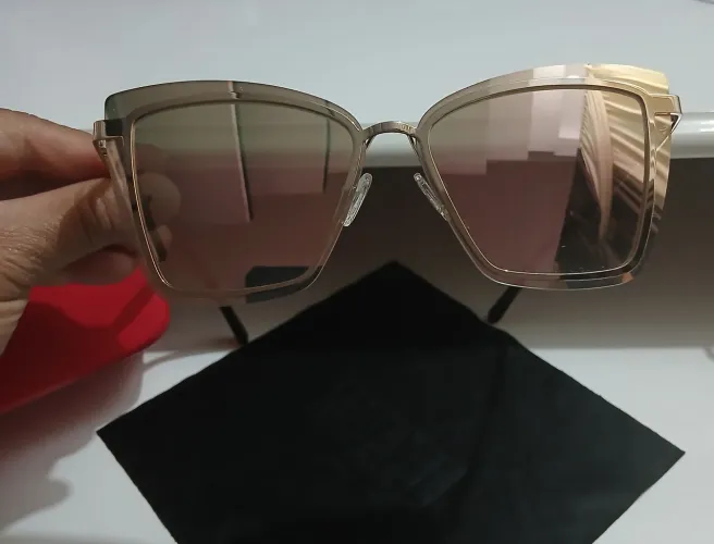 Óculos de sol feminino Chilli Beans - Marvel edição limitada