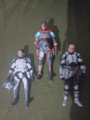 Lote Star Wars: The Bad Batch e wolf