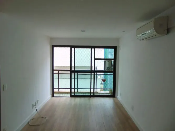 Apartamento para aluguel, com 79m² no Laranjeiras!