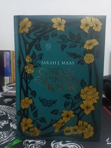 Corte de espinhos e rosas (Vol. 1 - Edição especial)