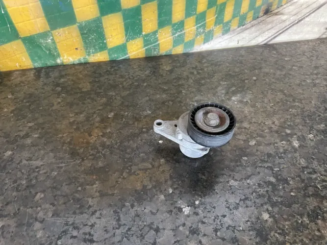 Tensionador correia poliv peugeot 208 1.6 2016 
