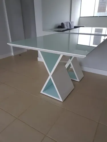 Mesa de Jantar Moderna com Base em X