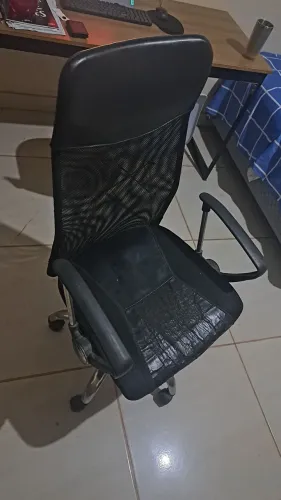 Cadeira de Escritório Preta
