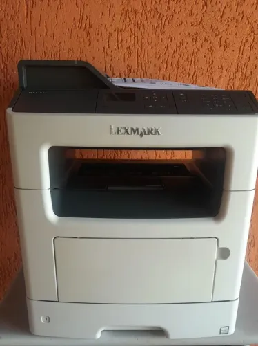 Copiadora multifuncional Lexmark MX310