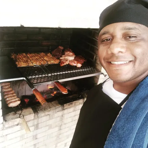 Churrasqueiro Profissional para Eventos