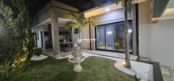 Casa à Venda no Bairro Maringá - Indaiatuba/SP