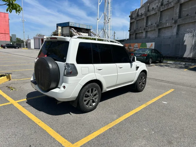 Mitsubishi Pajero TR4 2.0 Flex 16V 4X2 Aut. 2013