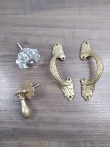 Puxadores e alças vintage bronze e vidro