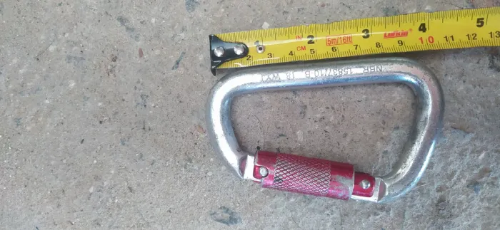 Mosquetão de Segurança para Escalada