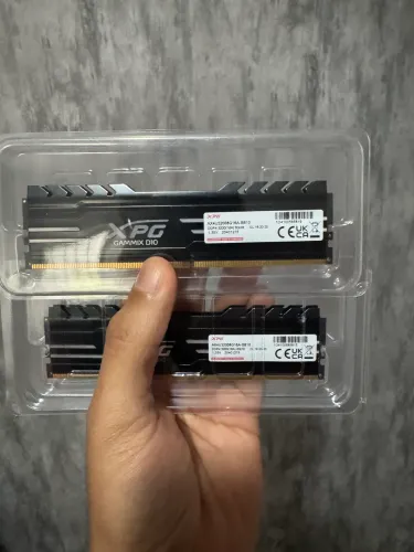 2x XPG memória ram 8GB 3200mhz 