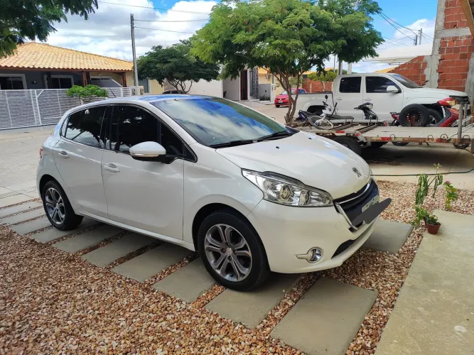 Peugeot 208 1.6 topo de linha automático 