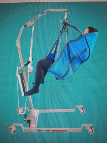 Vollenz  Transfer ( guincho elétrico para pessoas cadeirantes ou acamadas) - acomp. Cesto.