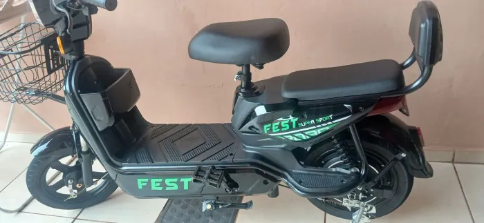 Bicicleta Elétrica Scooter 