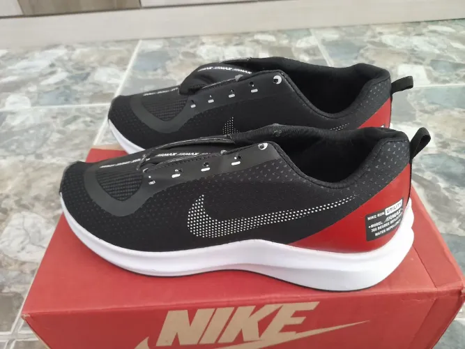 Tênis Nike Run Utility Novo sem uso Núm.39