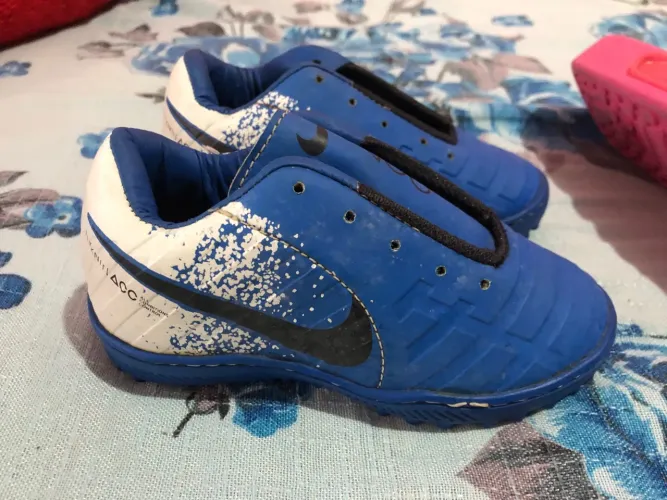 Tênis chuteira infantil n/25