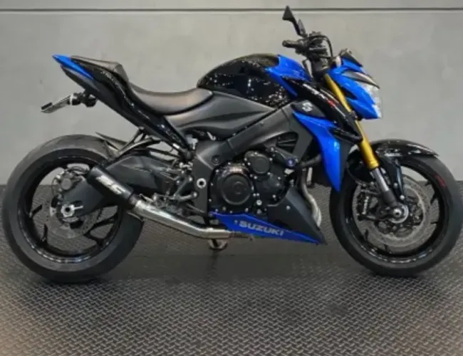 Vendo moto muito conservada