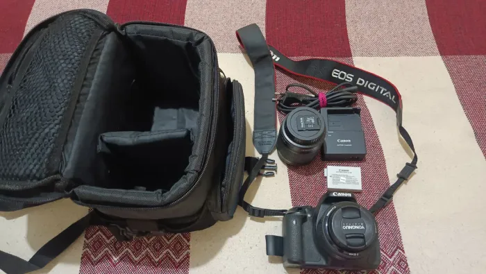 Câmera Canon t3i + duas lentes (TROCO)