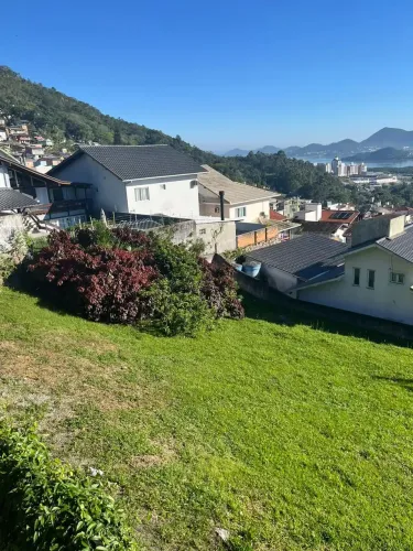 Lote/Terreno para venda com 540 metros quadrados em Trindade - Florianópolis - Santa Catar