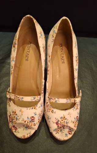 Sapatos Femininos Florais Pontapé