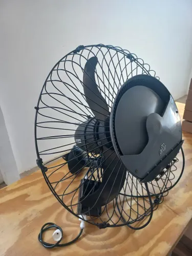 Ventilador Umidificador c/ nevoa Goar - Design Clássico e Eficiência