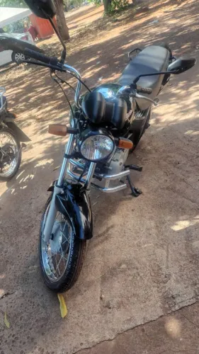 Moto revisada, sem problemas pronto pra uso, sem dar dor de cabeça, econômica.