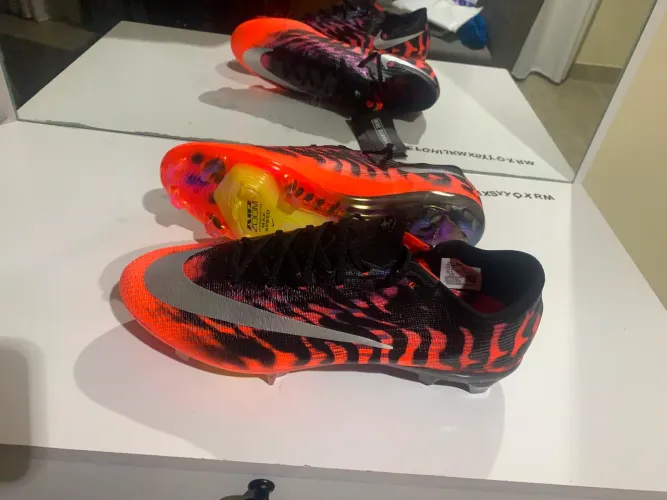 Nova nike mercurial lançamento exclusividade profissional melhor preço do mercado!!!