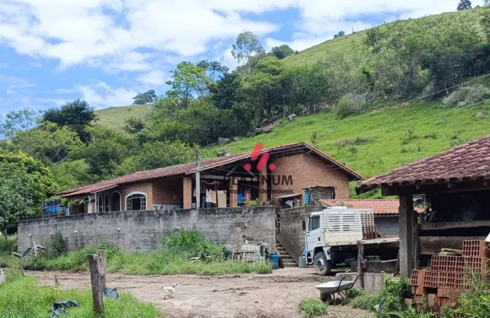 Sítio na Zona Rural á venda em Natividade da Serra!