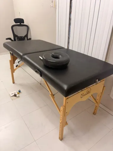 Maca Barelle Portátil Profissional Regulável Cor Preta