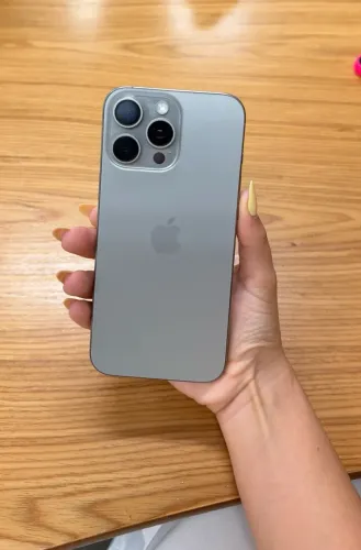 iPhone 16 pro max 256 gb