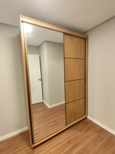 Guarda roupa Usado todo MDF